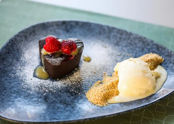 Septembar ホテル 4*